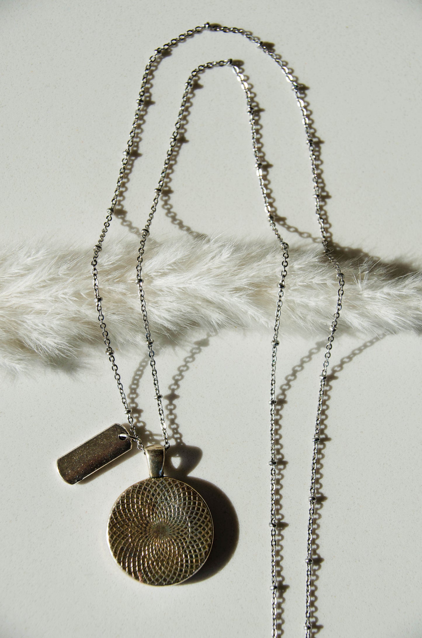 Medalion Monocrom Cupru- Belive