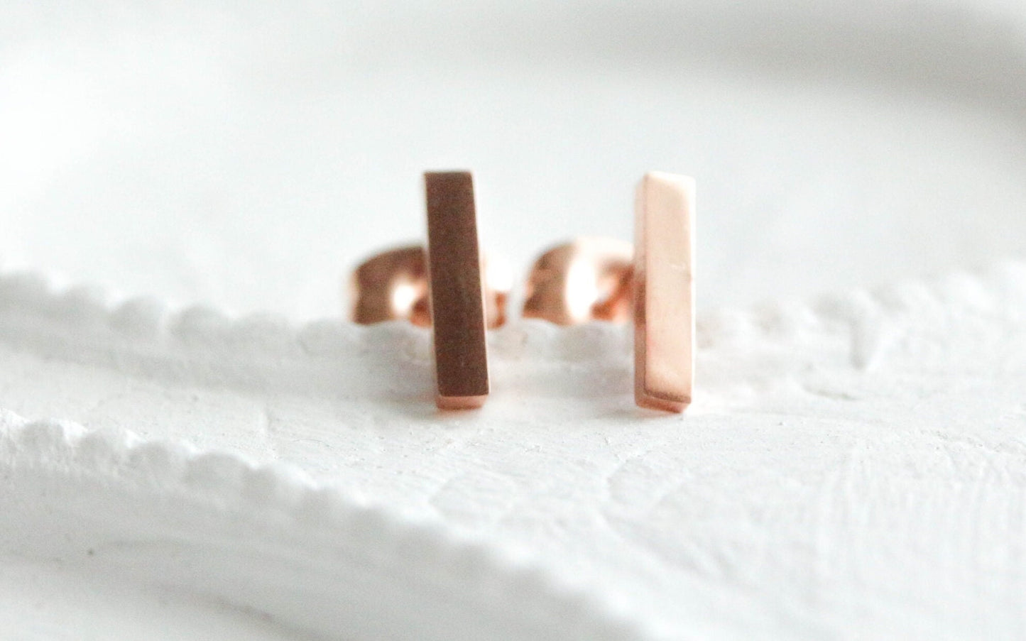 Cercei minimalisti roz gold